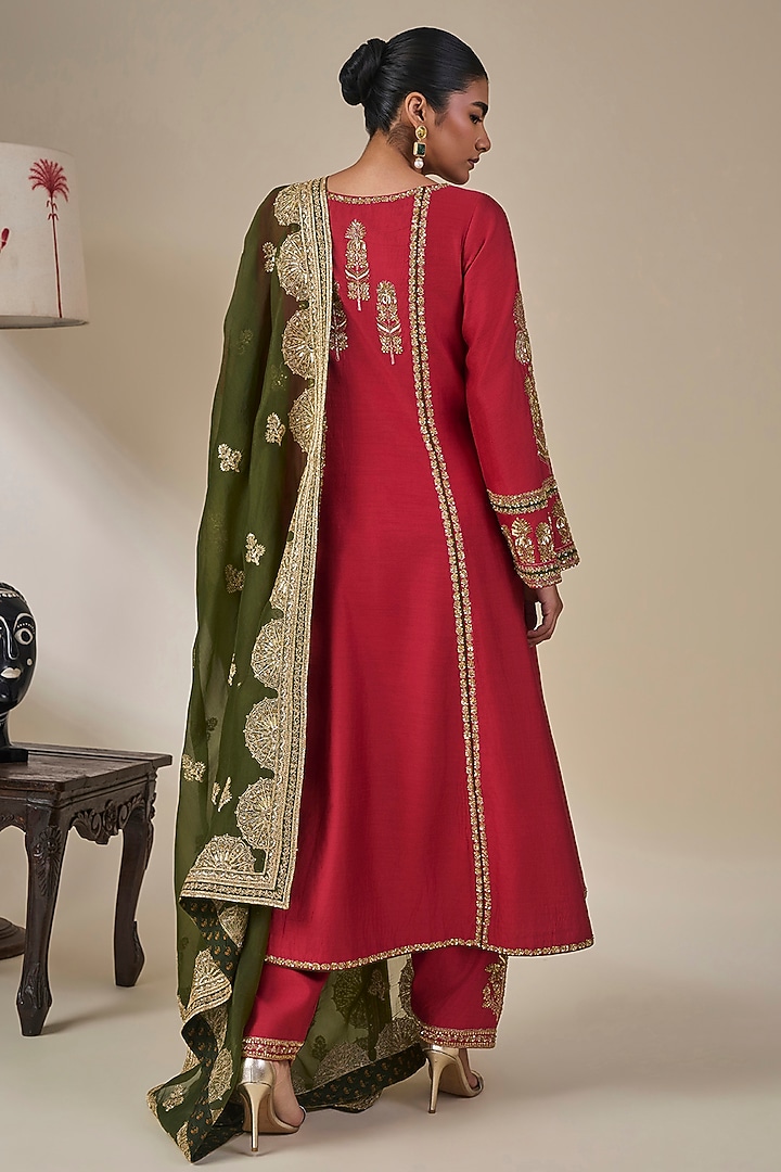 Red Silk Patchwork Kurta Set by Masaba at Pernia's Pop Up Shop