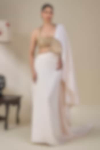 Ivory Heavy Crepe Pankh Motifs Pre-Stitched Reception Saree Set by Masaba at Pernia's Pop Up Shop
