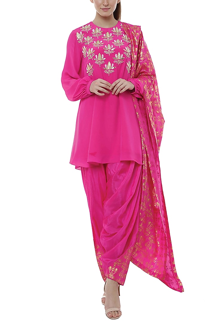 Cabaret Pink Embroidered & Printed Kurta Set by Masaba at Pernia's Pop Up Shop