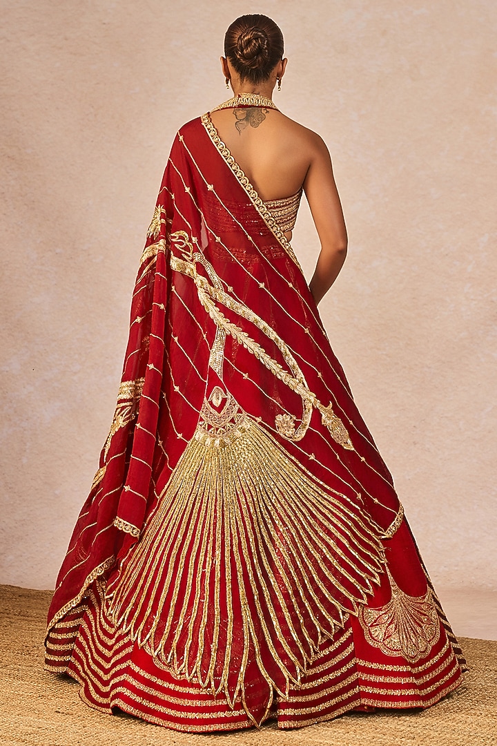Red Shaded Raw Silk Paankh-Bagh Motif Embroidered Bridal Lehenga Set by Masaba at Pernia's Pop Up Shop