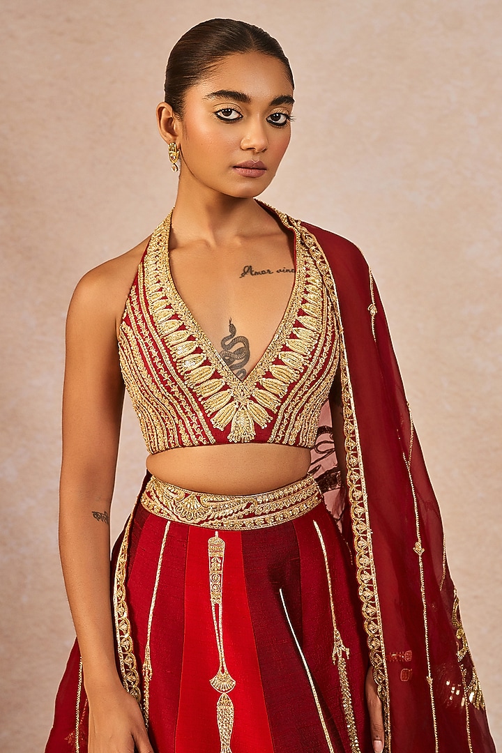 Red Shaded Raw Silk Paankh-Bagh Motif Embroidered Bridal Lehenga Set by Masaba at Pernia's Pop Up Shop