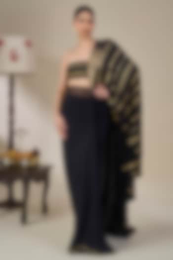 Black Crepe Silk Foil Printed Pre-Stitched Wedding Saree Set by Masaba at Pernia's Pop Up Shop