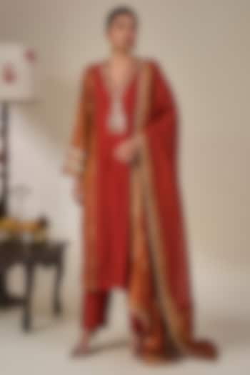 Rust Viscose Slub Foil Printed Straight Kurta Set by Masaba at Pernia's Pop Up Shop