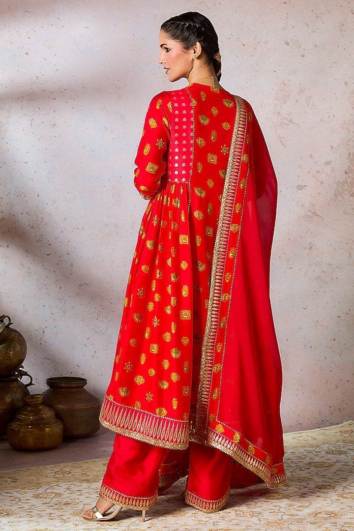 Red Raw Silk Digital Printed & Embellished A-Line Kurta Set by Masaba at Pernia's Pop Up Shop