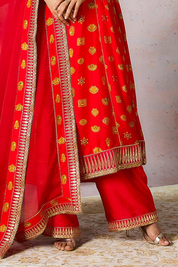 Red Raw Silk Digital Printed & Embellished A-Line Kurta Set by Masaba at Pernia's Pop Up Shop