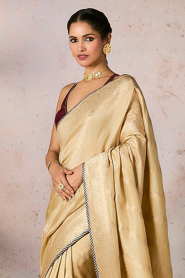 Beige Jacquard Silk Pinstriped Party Wear Saree Set by Masaba at Pernia's Pop Up Shop