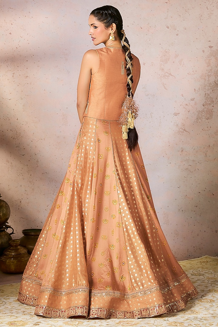 Salmon Raw Silk Foil Printed & Kinari Embellished Wedding Lehenga Set by Masaba at Pernia's Pop Up Shop