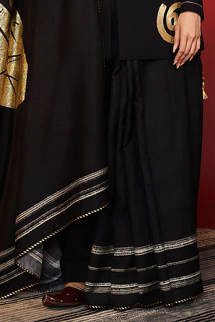 Charcoal Black Raw Silk Digital Printed Wedding Saree Set by Masaba at Pernia's Pop Up Shop