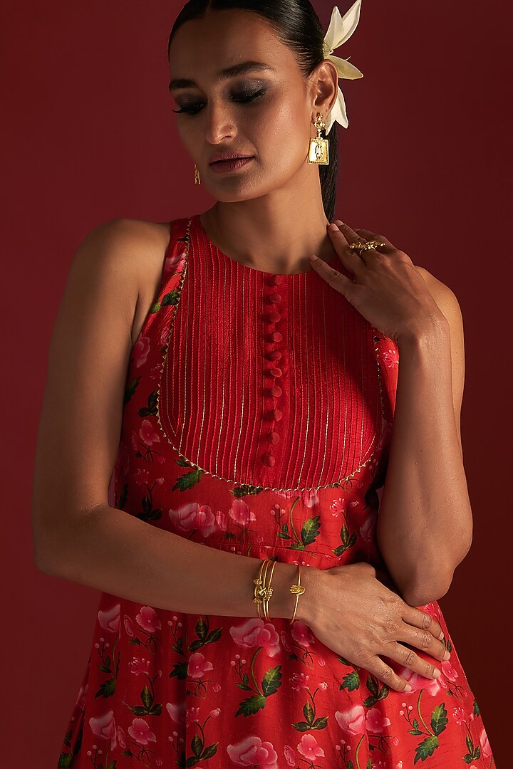 Red Raw Silk Digital Printed High-Low Kurta Vacation Dress by Masaba at Pernia's Pop Up Shop