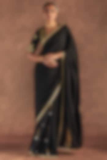 Black Raw Silk Embellished Party Wear Saree Set by Masaba at Pernia's Pop Up Shop