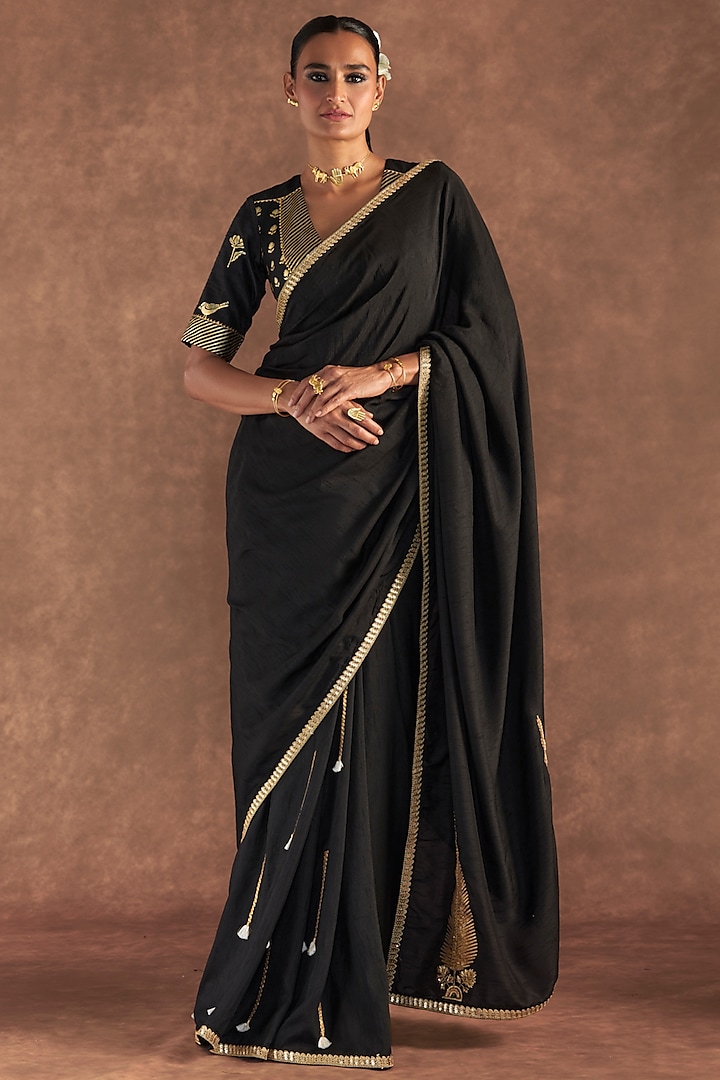 Black Raw Silk Embellished Party Wear Saree Set by Masaba at Pernia's Pop Up Shop