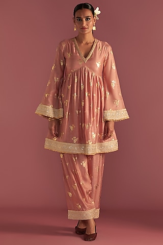 Salmon Raw Silk Foil Printed Kurta Set by Masaba