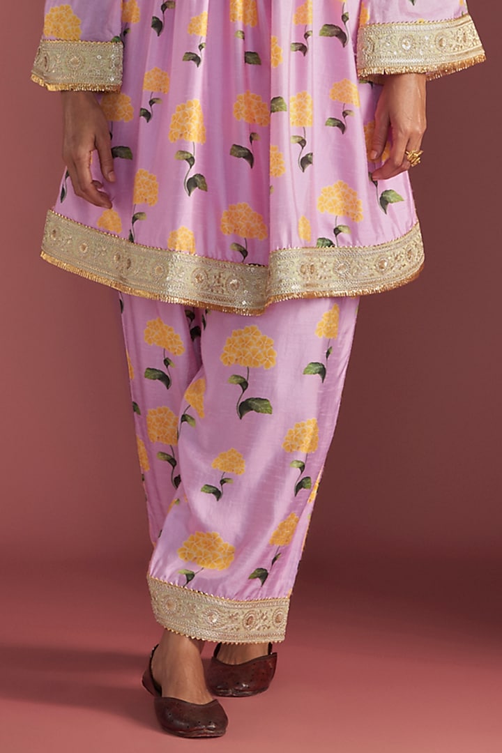 Blush Raw Silk Digital Printed Kurta Set by Masaba at Pernia's Pop Up Shop