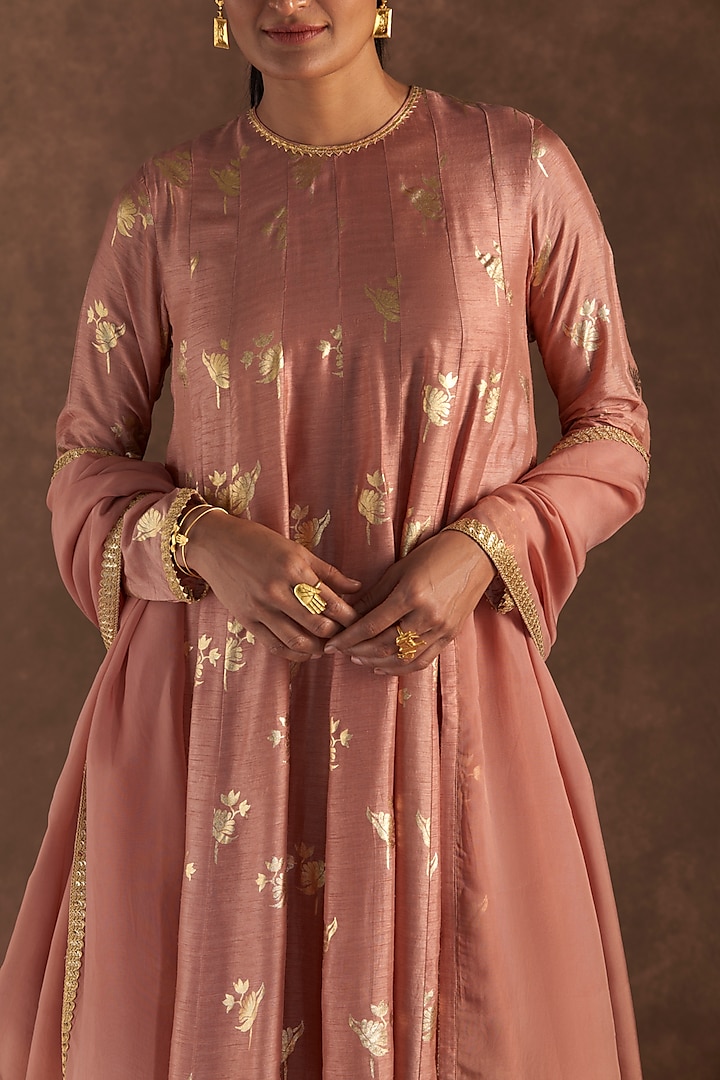 Salmon Raw Silk Printed Wedding Anarkali Set by Masaba at Pernia's Pop Up Shop