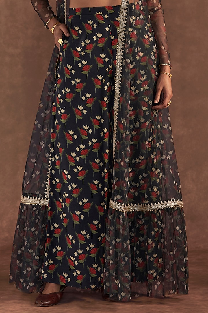 Black Tulle Embellished Cape Set by Masaba at Pernia's Pop Up Shop