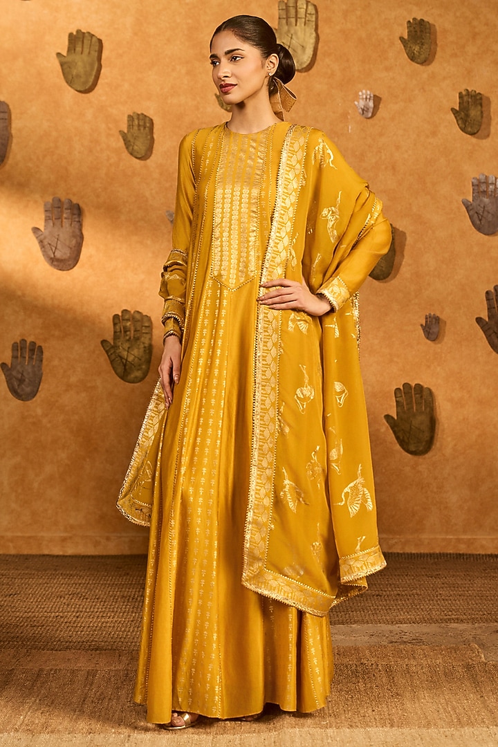 Yellow Chanderi Foil Printed Wedding Anarkali Set by Masaba at Pernia's Pop Up Shop