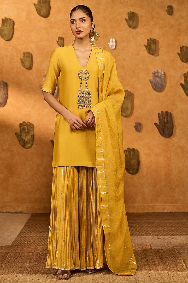 Ochre Yellow Chanderi Embroidered Kurta Set by Masaba at Pernia's Pop Up Shop