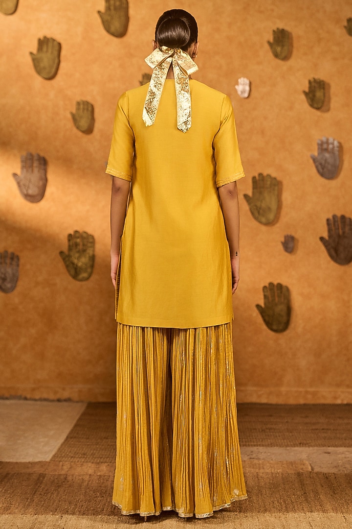 Ochre Yellow Chanderi Embroidered Kurta Set by Masaba at Pernia's Pop Up Shop