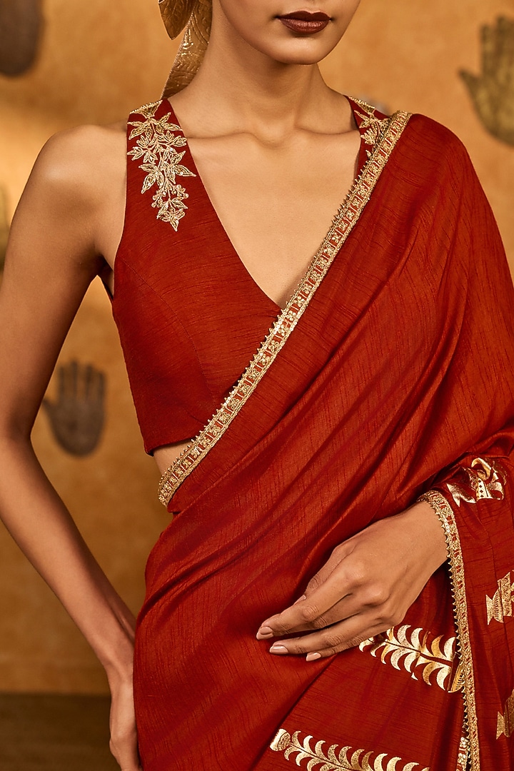 Red Viscose Slub Placement Foil Printed Party Wear Saree Set by Masaba at Pernia's Pop Up Shop