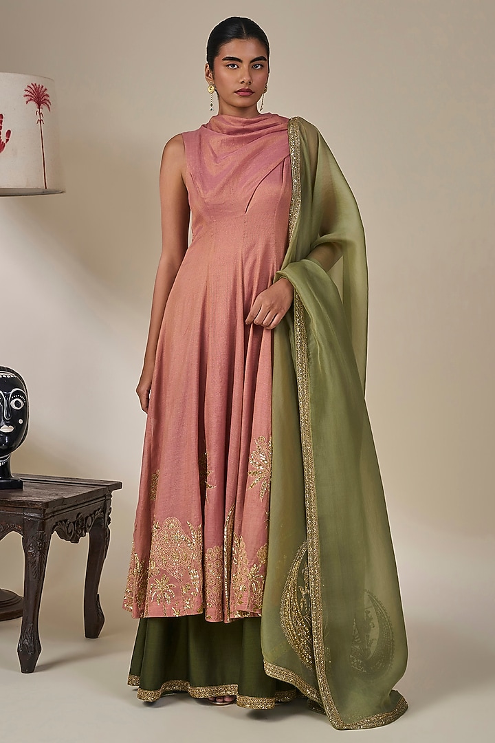 Onion Pink Tissue Silk Kurta Set by Masaba at Pernia's Pop Up Shop