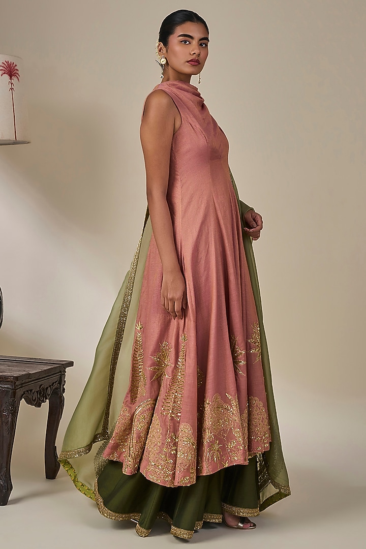 Onion Pink Tissue Silk Kurta Set by Masaba at Pernia's Pop Up Shop