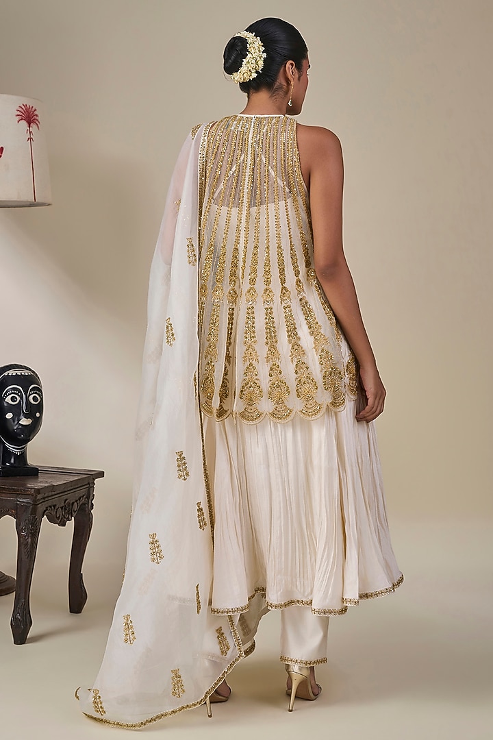 Ivory Silk Embroidered Overlay Crushed Kurta Set by Masaba at Pernia's Pop Up Shop