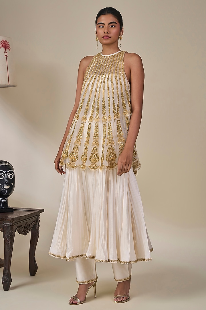 Ivory Silk Embroidered Overlay Crushed Kurta Set by Masaba at Pernia's Pop Up Shop