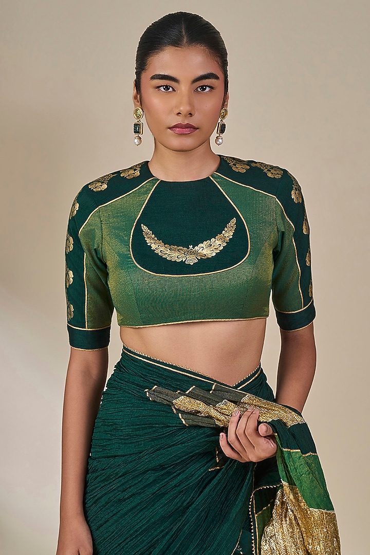 Bottle Green Viscose Slub Crushed Wedding Saree Set by Masaba at Pernia's Pop Up Shop