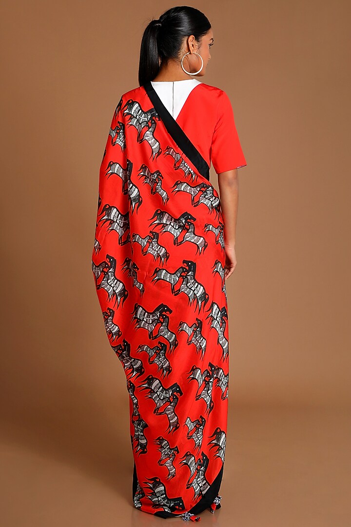 Red Digital Printed Party Wear Saree Set by Masaba at Pernia's Pop Up Shop