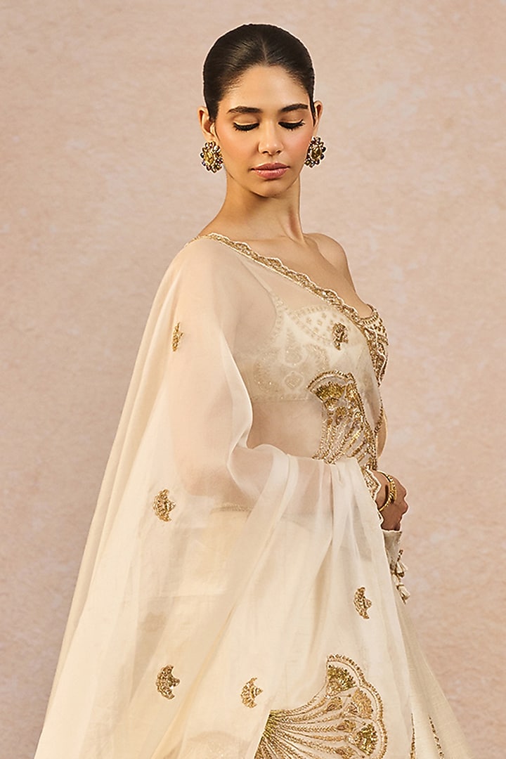 Ivory & Gold Tissue Paan-Phool Motif Embroidered Bridal Lehenga Set by Masaba at Pernia's Pop Up Shop