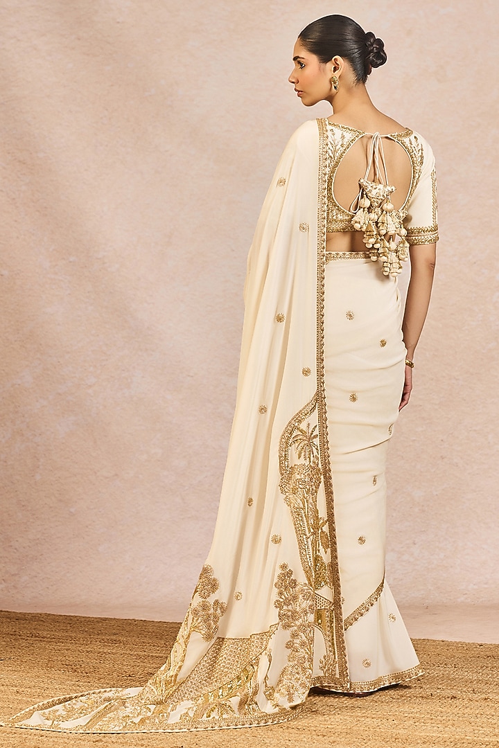 Ivory Pure Crepe Gul Jharokha Motif Embroidered Bridal Saree Set by Masaba at Pernia's Pop Up Shop