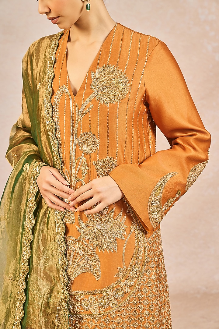 Rust Chanderi Gul Jharokha Chaand Motif Embroidered Kurta Set by Masaba at Pernia's Pop Up Shop