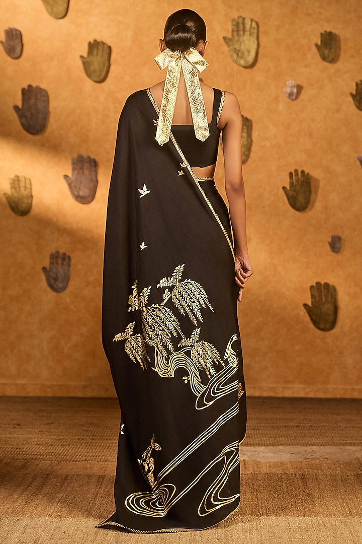 Black Raw Silk Foil Printed Party Wear Saree Set by Masaba at Pernia's Pop Up Shop