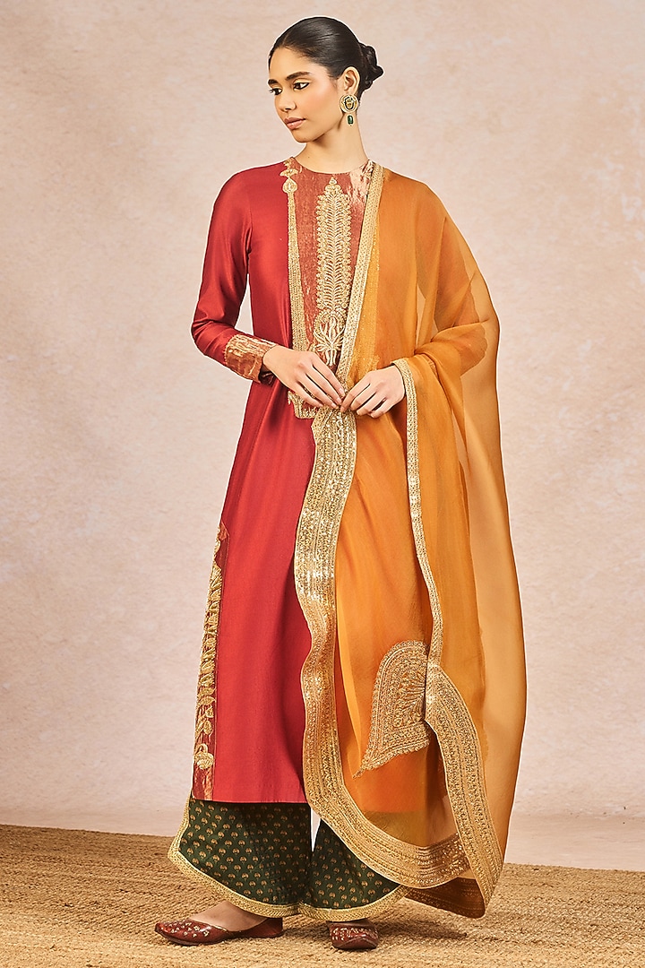 Rust Silk Mithi Makaai Motif Embroidered Kurta Set by Masaba at Pernia's Pop Up Shop