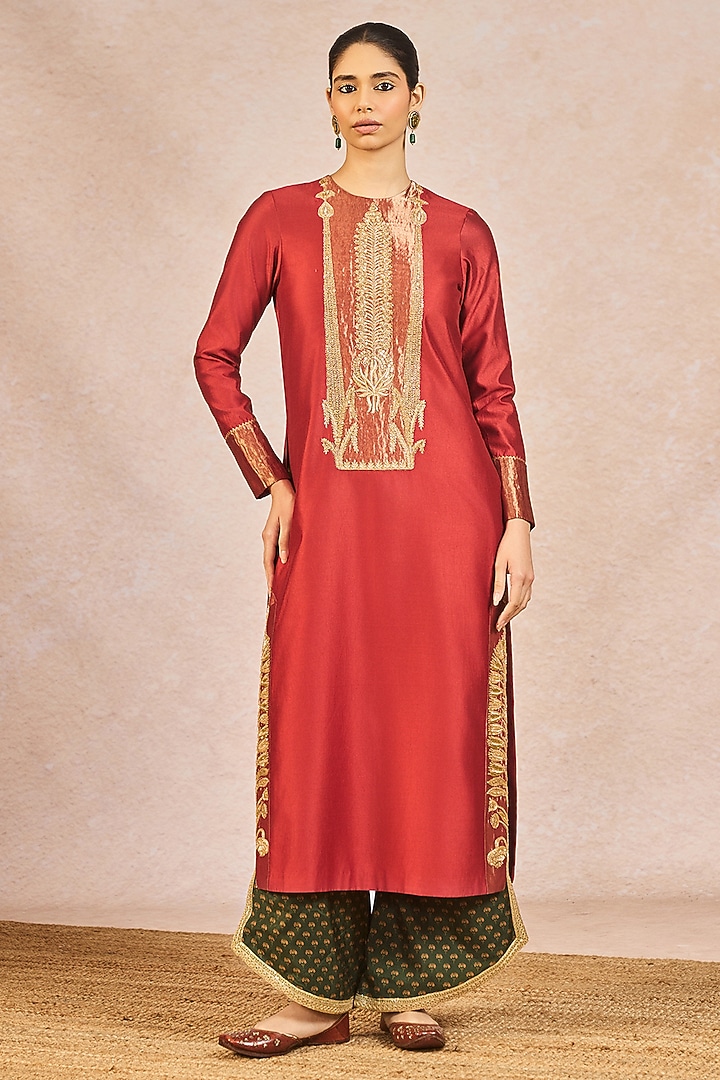 Rust Silk Mithi Makaai Motif Embroidered Kurta Set by Masaba at Pernia's Pop Up Shop