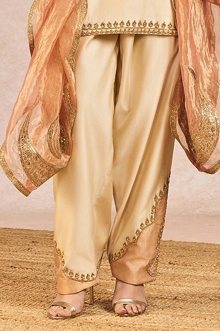 Ivory Silk Embroidered Straight-Cut Kurta Set by Masaba at Pernia's Pop Up Shop