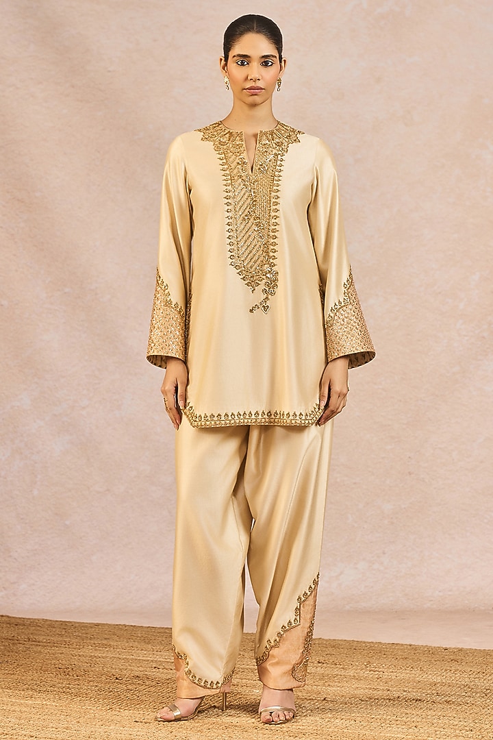 Ivory Silk Embroidered Straight-Cut Kurta Set by Masaba at Pernia's Pop Up Shop