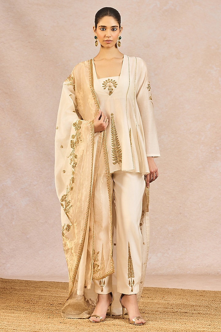 Ivory Chanderi Kashmiri Kali Motif Embroidered Short Kurta Set by Masaba at Pernia's Pop Up Shop