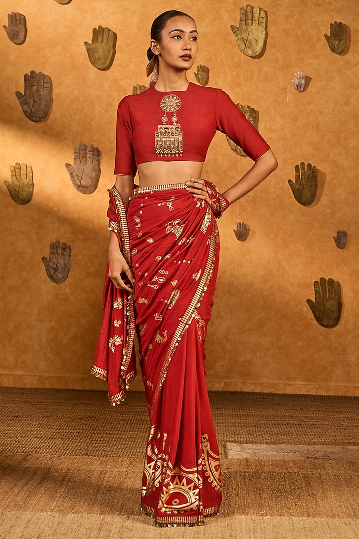 Red Mul Silk Gold Foil Printed Wedding Saree Set by Masaba at Pernia's Pop Up Shop