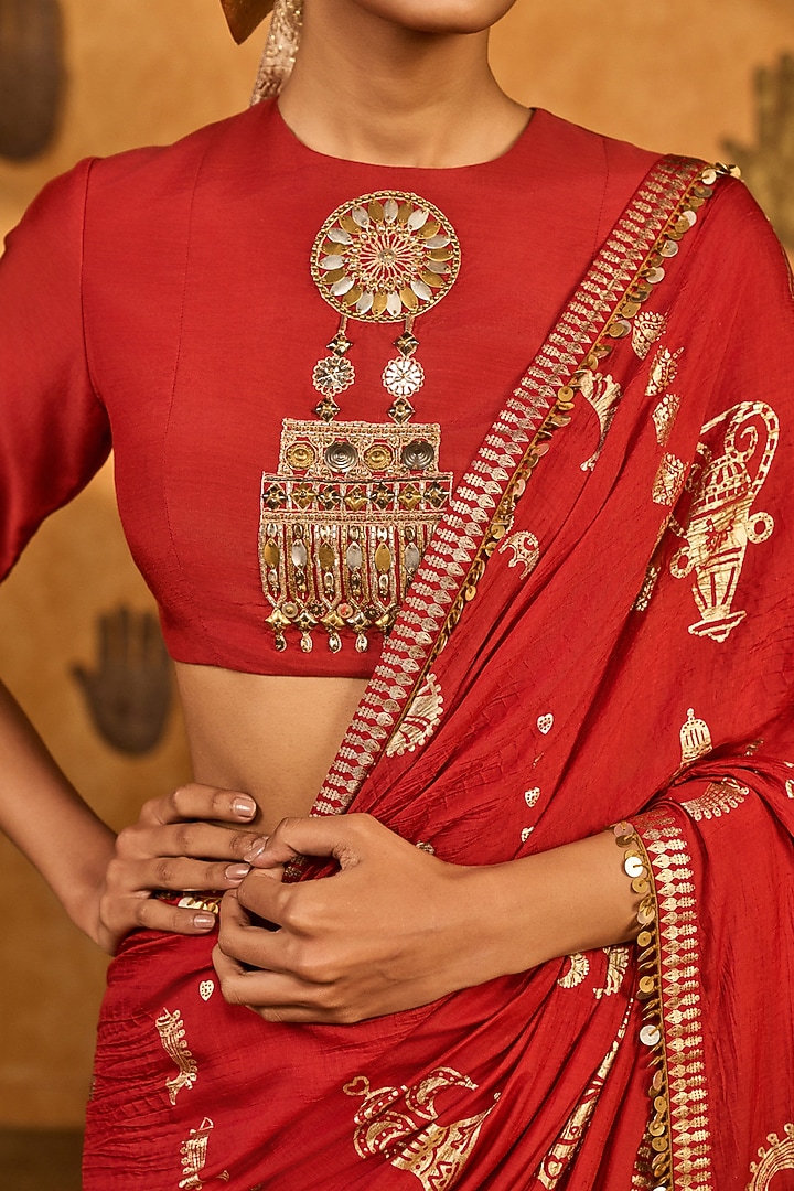 Red Mul Silk Gold Foil Printed Wedding Saree Set by Masaba at Pernia's Pop Up Shop