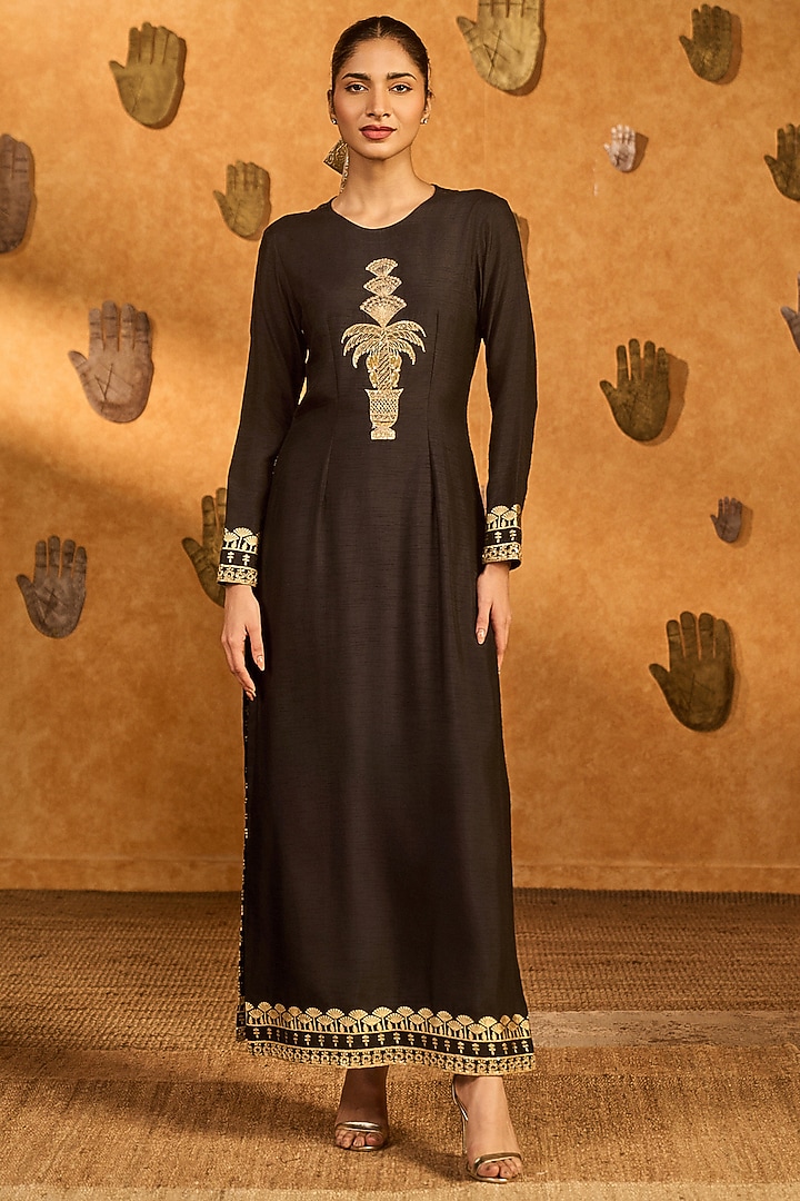 Black Raw Silk Foil Printed & Embroidered Kurta Set by Masaba at Pernia's Pop Up Shop