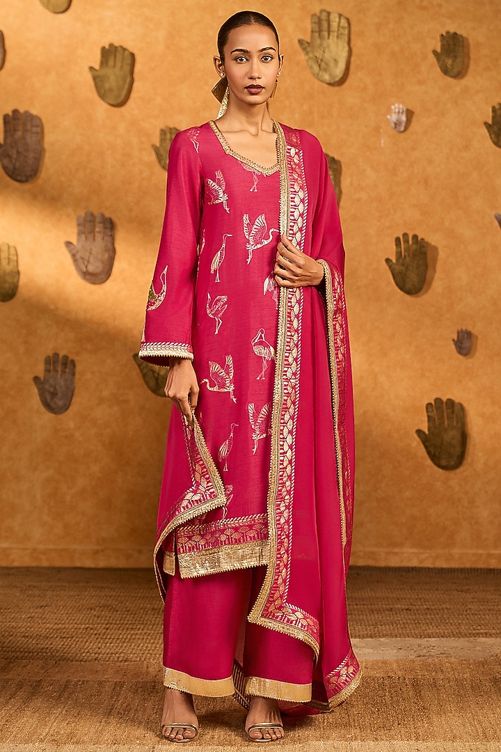 Pink Raw Silk Foil Printed & Embroidered Kurta Set by Masaba at Pernia's Pop Up Shop