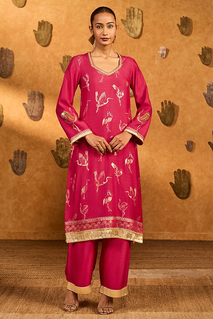 Pink Raw Silk Foil Printed & Embroidered Kurta Set by Masaba at Pernia's Pop Up Shop