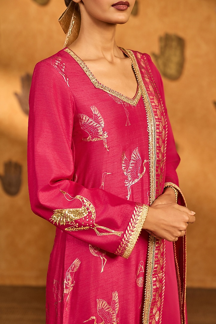 Pink Raw Silk Foil Printed & Embroidered Kurta Set by Masaba at Pernia's Pop Up Shop