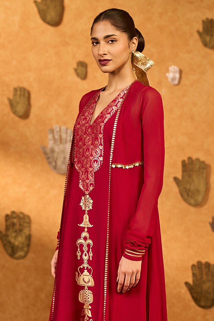 Red Georgette Foil Printed Jacket Set by Masaba at Pernia's Pop Up Shop