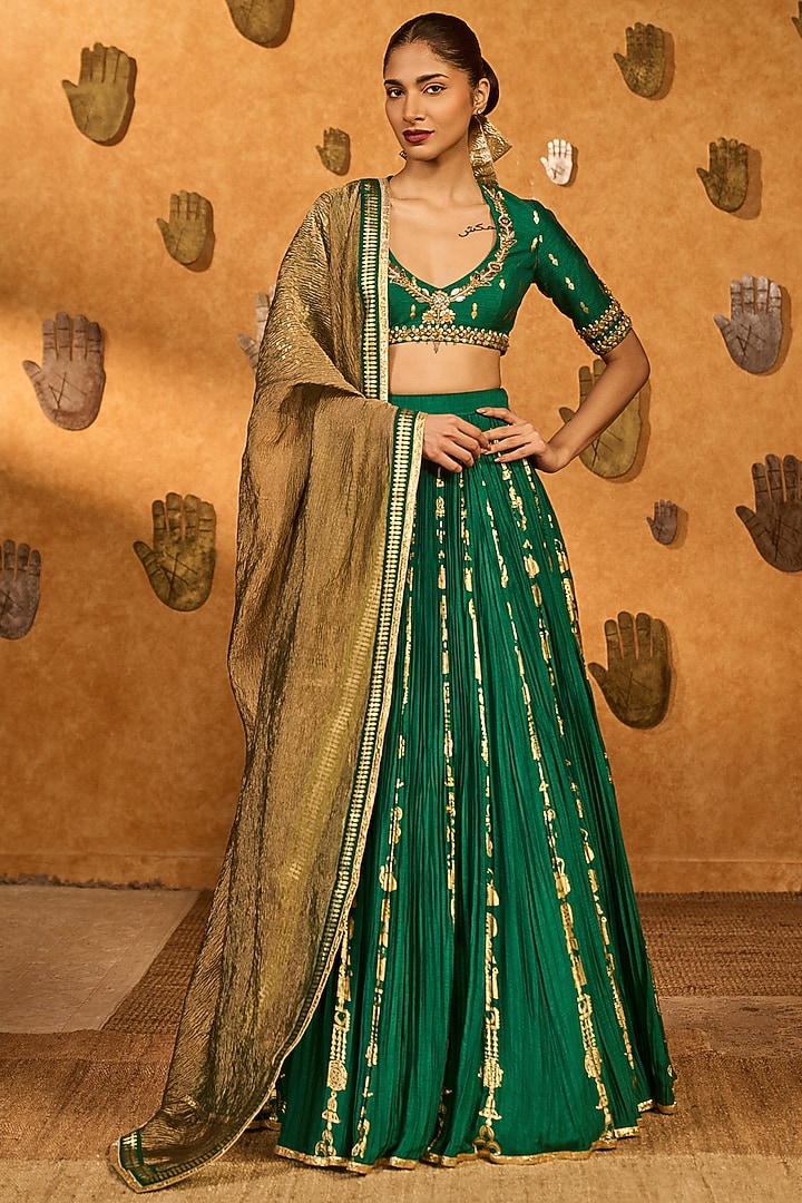 Green Raw Silk Foil Printed Crushed Wedding Lehenga Set by Masaba at Pernia's Pop Up Shop