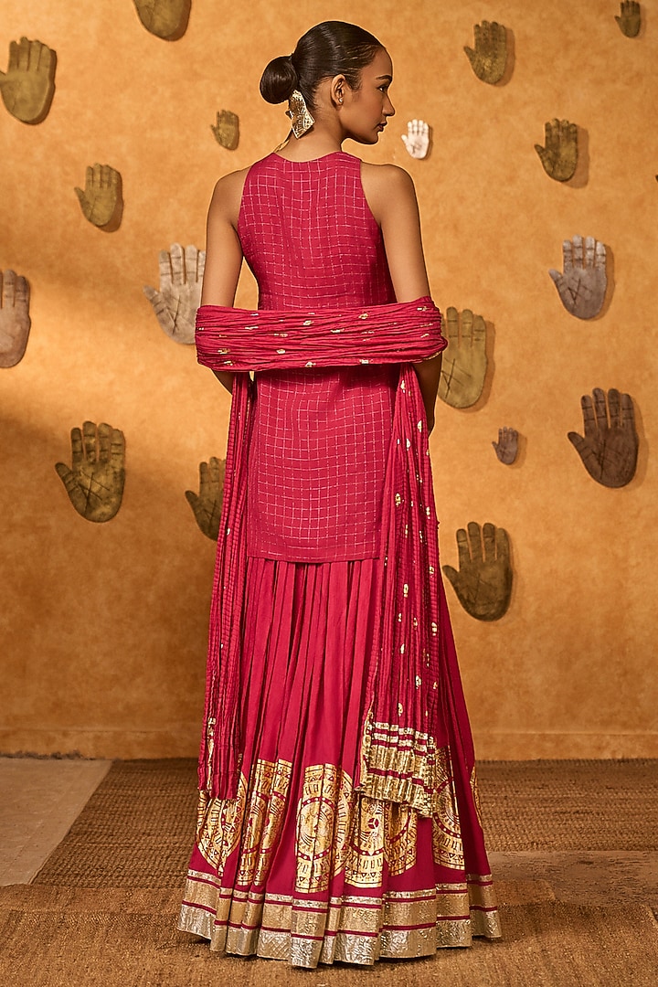 Raspberry Pink Raw Silk Printed Skirt Set by Masaba at Pernia's Pop Up Shop