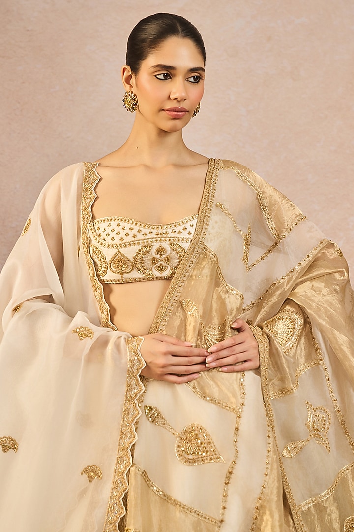 Ivory & Gold Tissue Paan-Phool Motif Embroidered Bridal Lehenga Set by Masaba at Pernia's Pop Up Shop