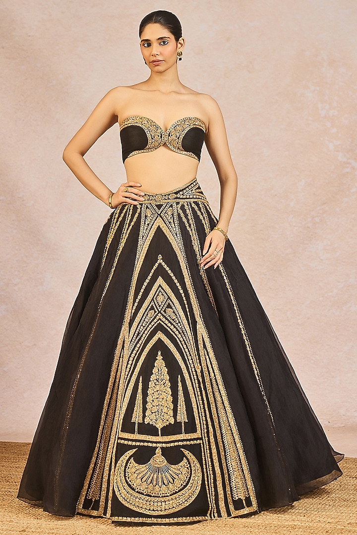 Black Organza Chaand Pankh Motif Embroidered Bridal Lehenga Set by Masaba at Pernia's Pop Up Shop