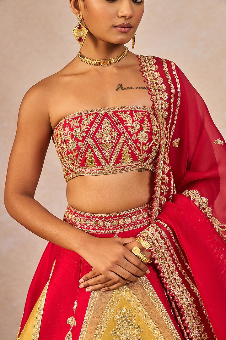 Red Raw Silk Mithi Makaai Motif Embroidered Bridal Lehenga Set by Masaba at Pernia's Pop Up Shop